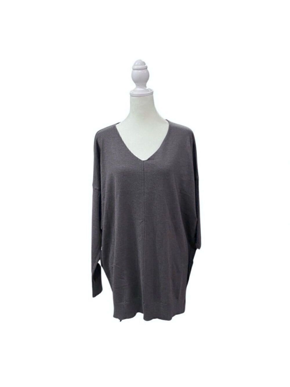 Sweet Lovely by Jen V-Neck Long Sleeve Front Seam High Low Sweater Med/Large